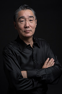 手塚 雄二